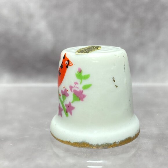 Porcelain Cardinal Bird Thimble With Floral Design Sewing Collectible - Picture 3 of 9